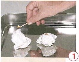 (בספר איור של נורה בתוך בית נורה)